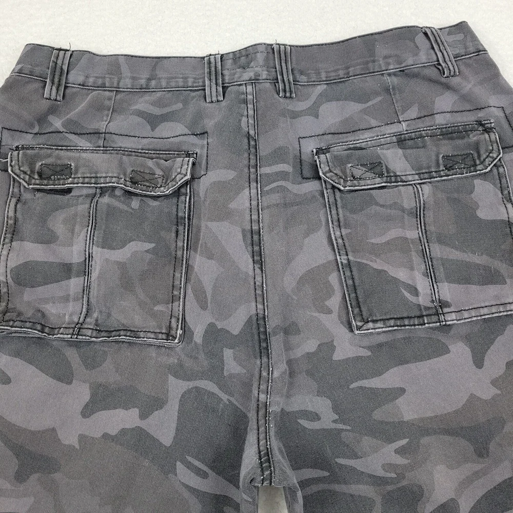 Noiz Camo Cargo Shorts Mens 40 Gray Cotton Utility Pockets Casual Summer Bottoms